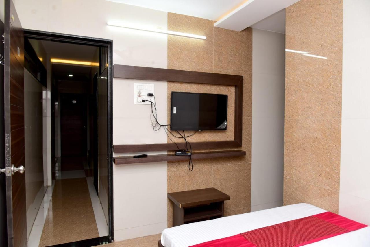 Nivant Lodge Szolápur Kültér fotó