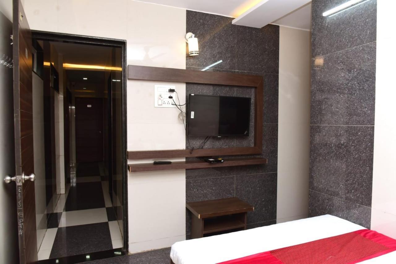 Nivant Lodge Szolápur Kültér fotó